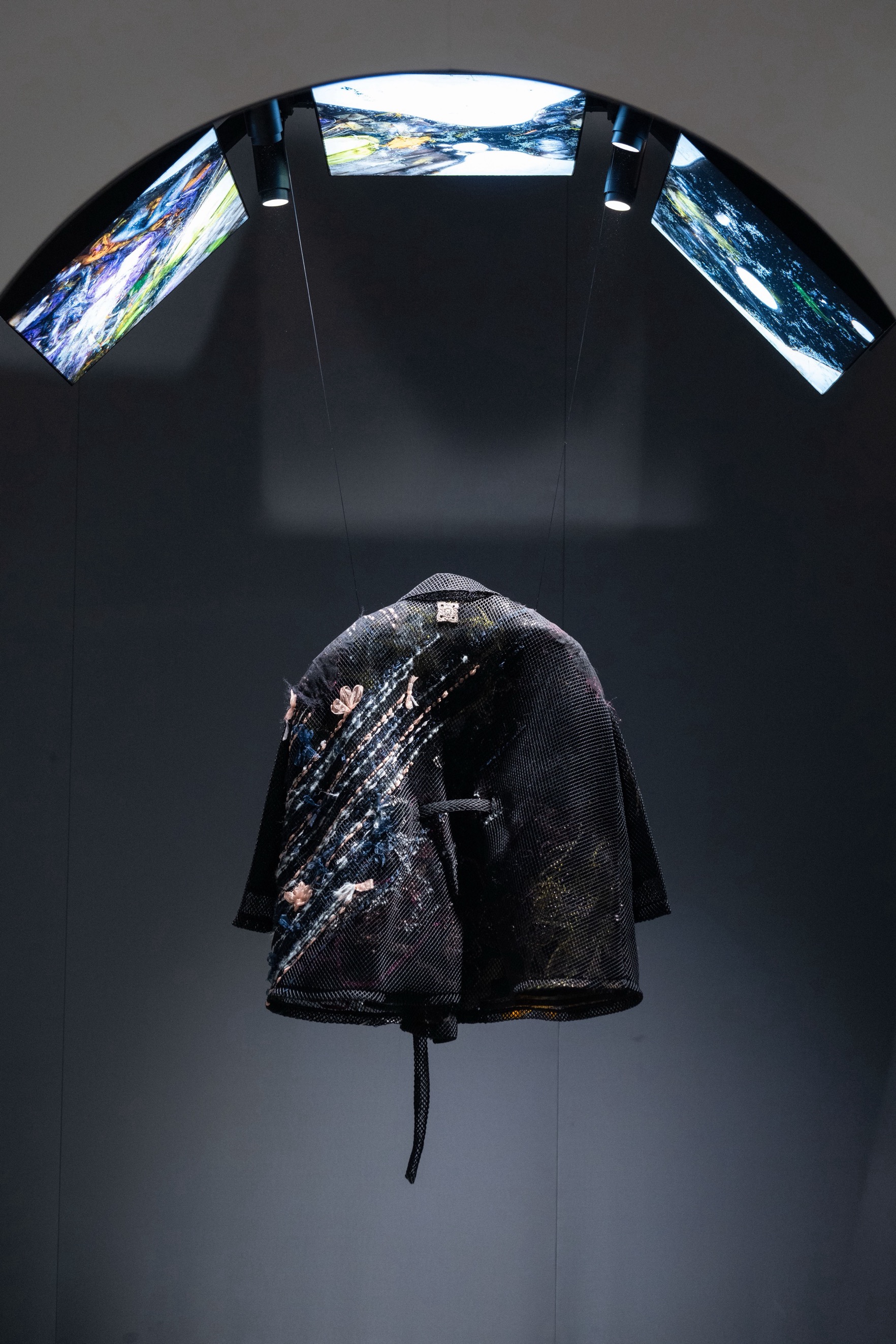 「夜庭」編織繡藝外套